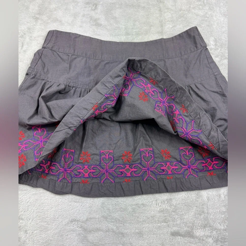 American Eagle Embroidered Boho skirt size‎ XS